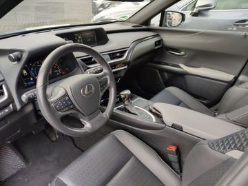 Car image 10