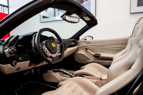 Ferrari 488 Spider 492 kW image number 4