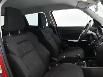 Car image 40