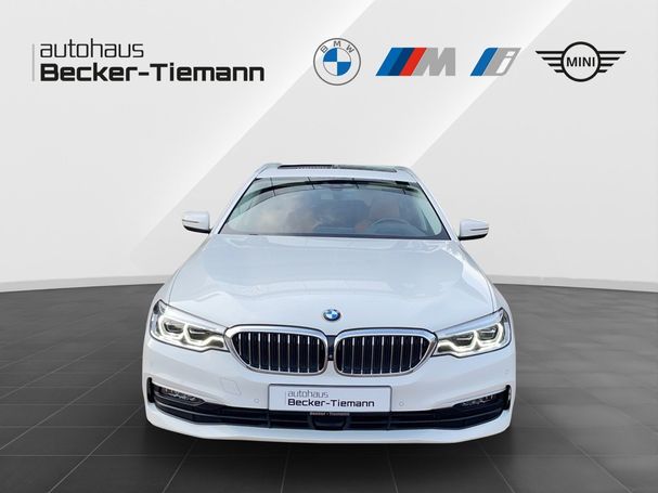 BMW 530d Touring 195 kW image number 2