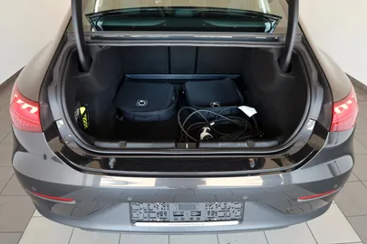 Car image 38