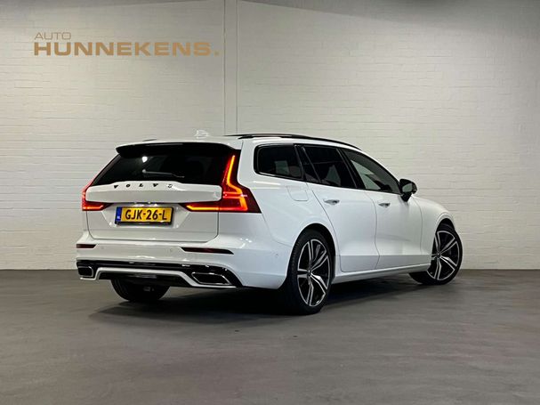 Volvo V60 T8 R Design AWD 287 kW image number 4