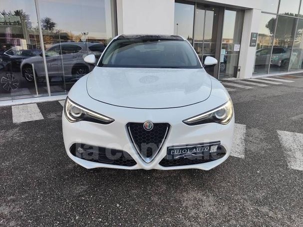 Alfa Romeo Stelvio 2.2 Diesel AT8 140 kW image number 3