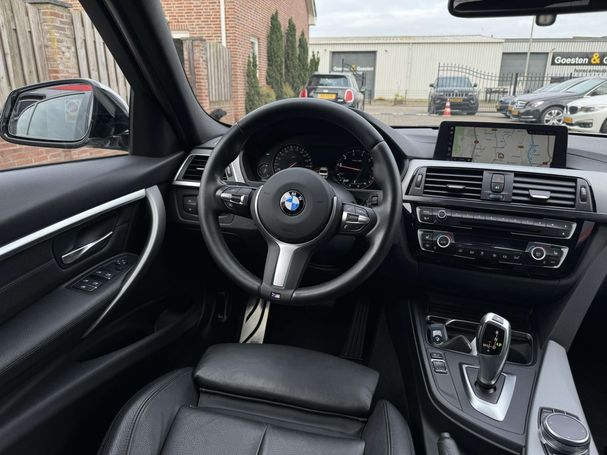 BMW 318i 100 kW image number 4