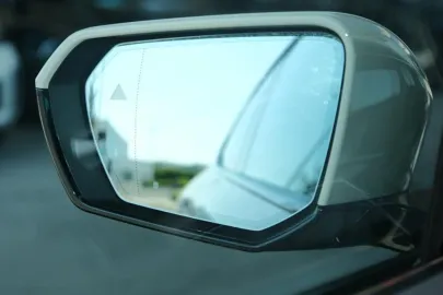 Car image 33