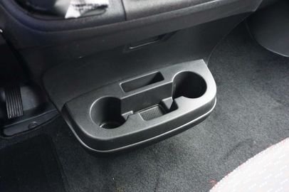 Car image 33