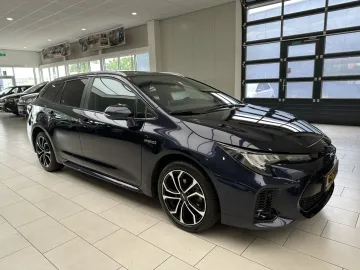 Car image 31
