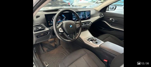 BMW 320d Touring 140 kW image number 14