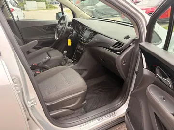 Car image 21