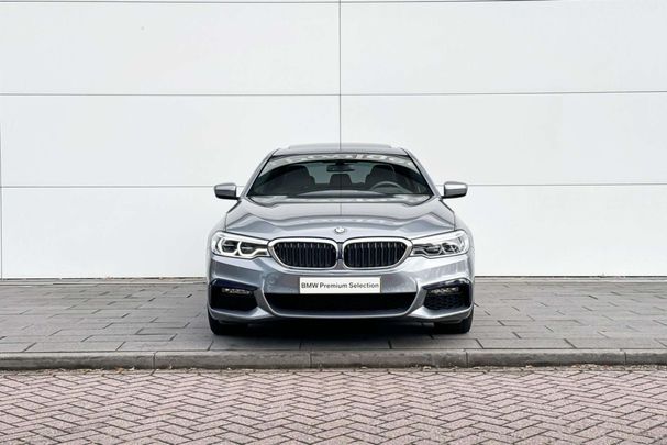 BMW 520i 135 kW image number 2