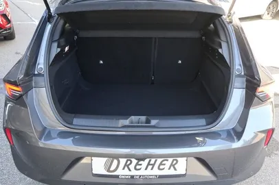 Car image 30
