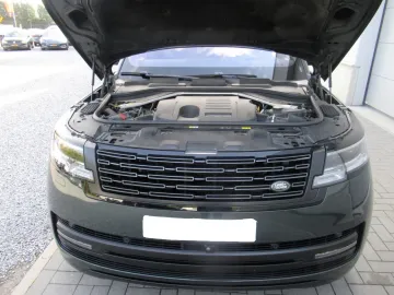 Car image 26