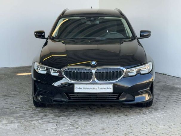 BMW 318i Touring 115 kW image number 2