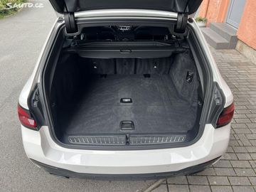 Car image 36