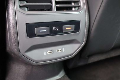 Car image 41