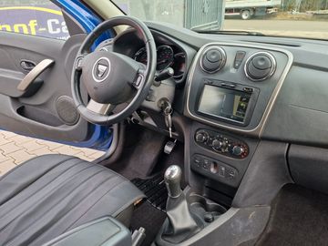 Car image 13