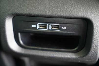 Car image 31