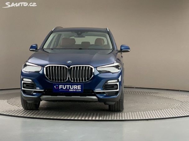 BMW X5 xDrive 210 kW image number 2