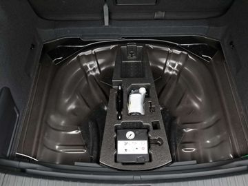 Car image 37