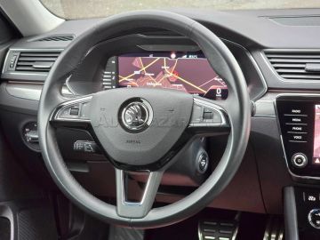 Car image 37