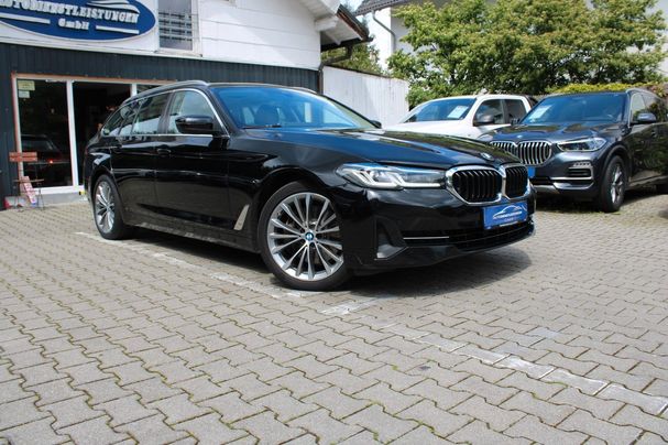 BMW 540d Touring xDrive 250 kW image number 4