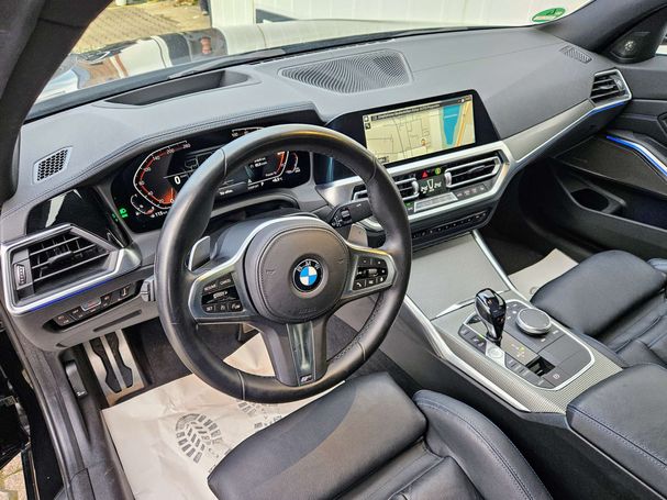 BMW 320i 135 kW image number 7