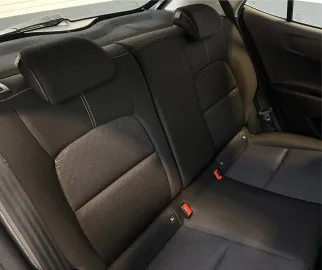Car image 29