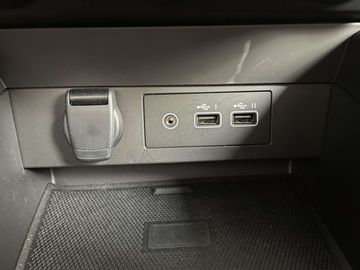 Car image 33