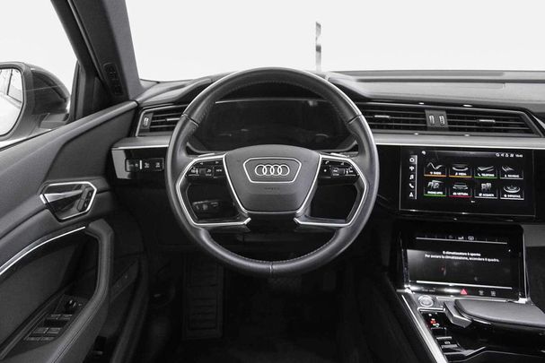 Audi e-tron 50 quattro S-line 230 kW image number 10