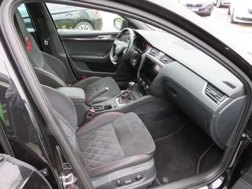Car image 37