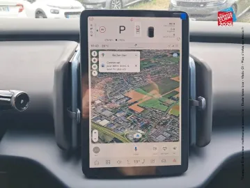 Car image 20