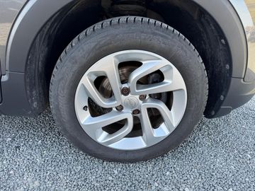 Car image 23