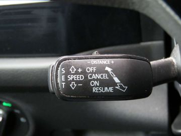 Car image 35