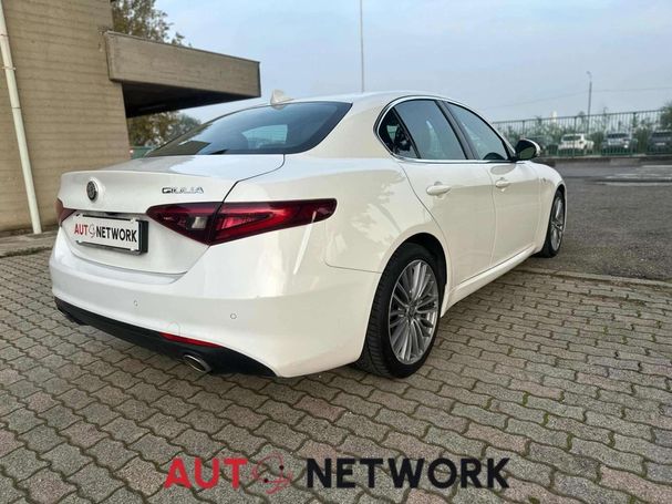 Alfa Romeo Giulia 2.2 Diesel AT8 140 kW image number 4