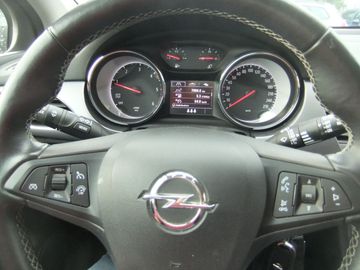 Car image 13