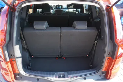 Car image 33