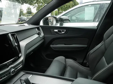 Car image 33