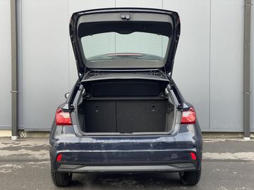 Car image 26