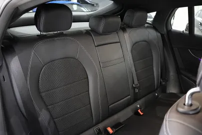 Car image 36