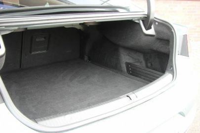 Car image 36