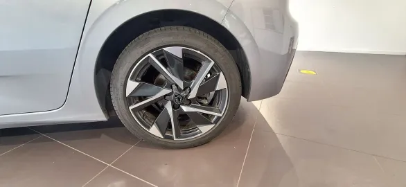 Car image 45