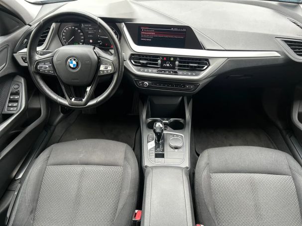 BMW 118i 100 kW image number 31