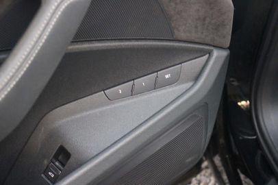 Car image 45