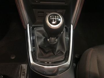 Car image 21