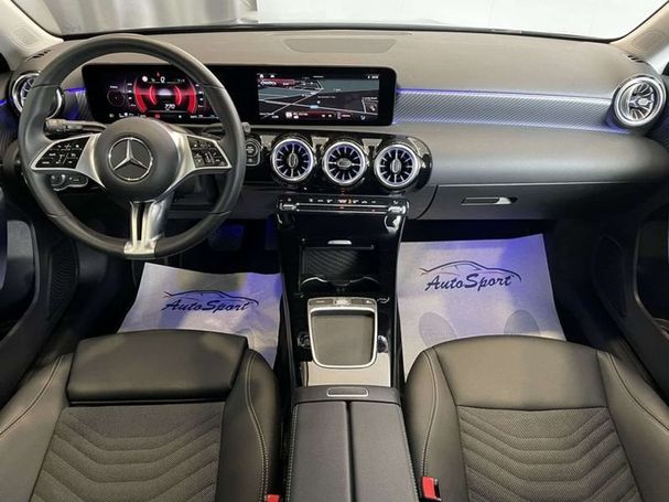 Mercedes-Benz A 180 100 kW image number 9