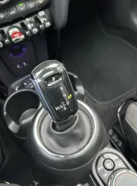 Car image 35