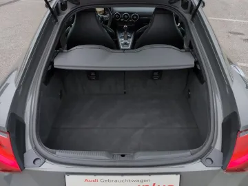 Car image 39
