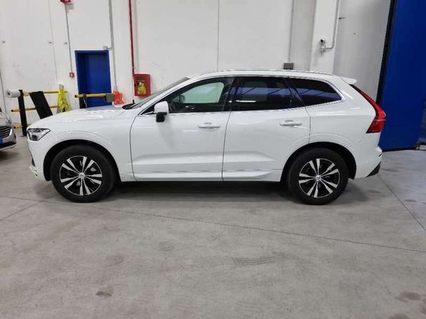 Volvo XC60 B4 AWD Plus 145 kW image number 2