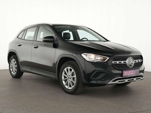 Mercedes-Benz GLA 180 100 kW image number 3