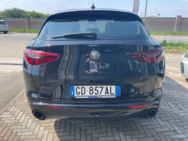 Alfa Romeo Stelvio 2.2 Q4 154 kW image number 3